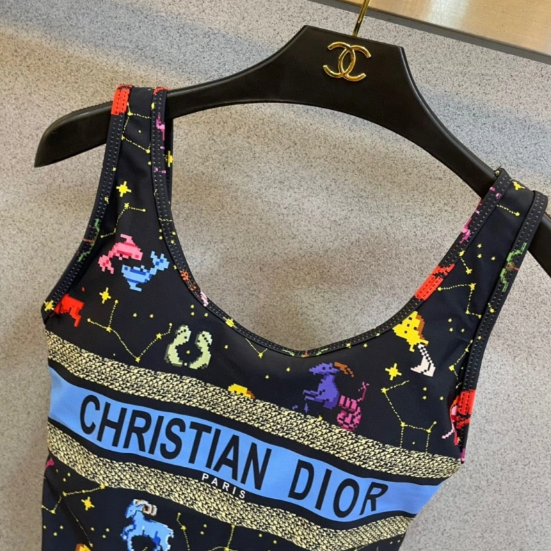 Comfortable CHRISTIAN DXXR 264638