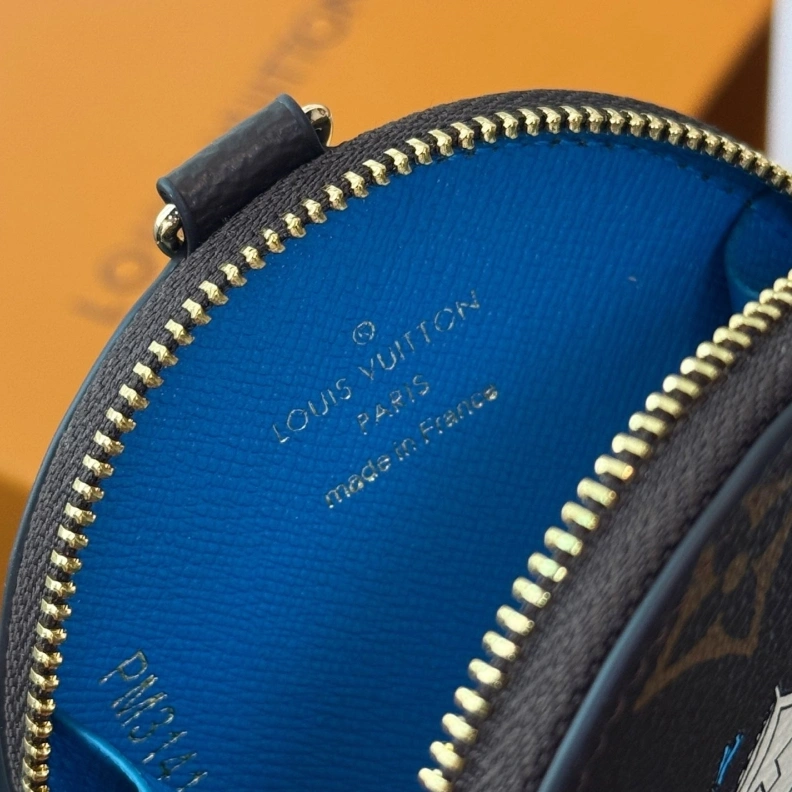 Comfortable LX 269415