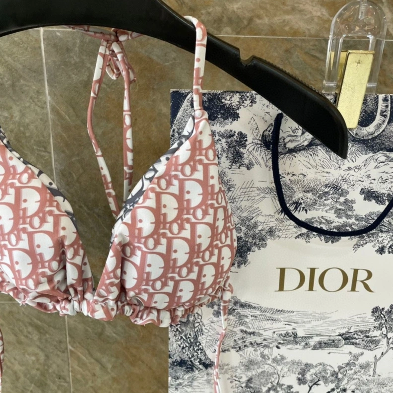 Comfortable CHRISTIAN DXXR 264597