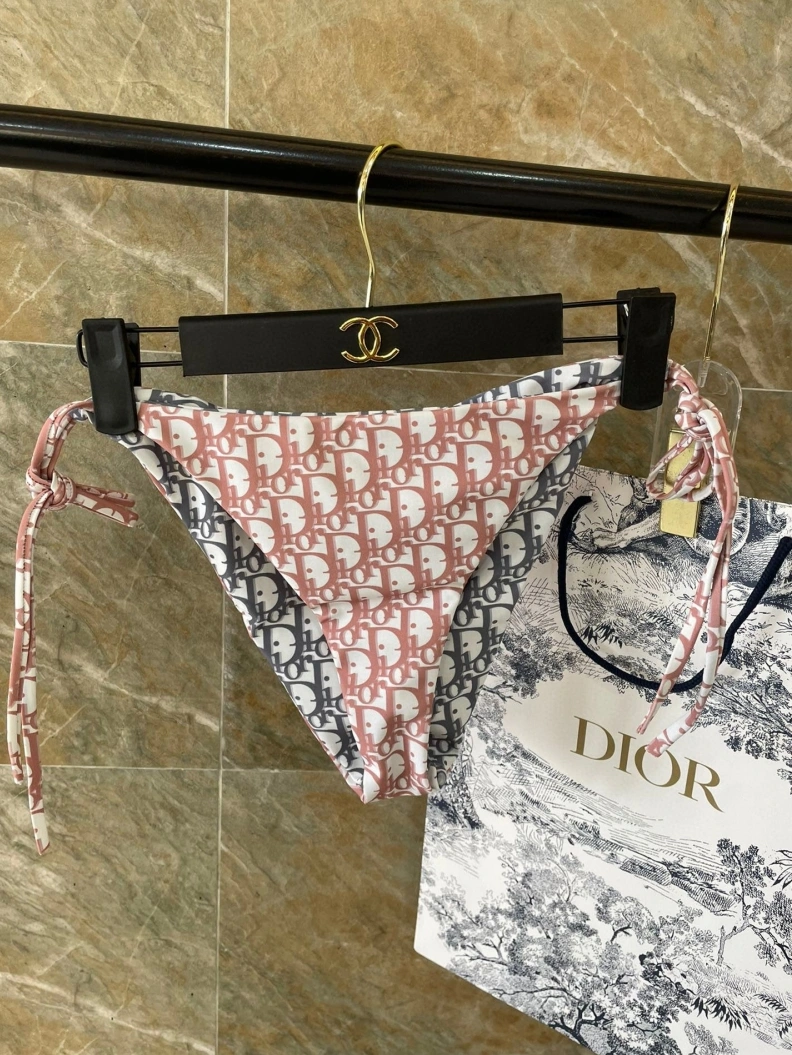 Comfortable CHRISTIAN DXXR 264597