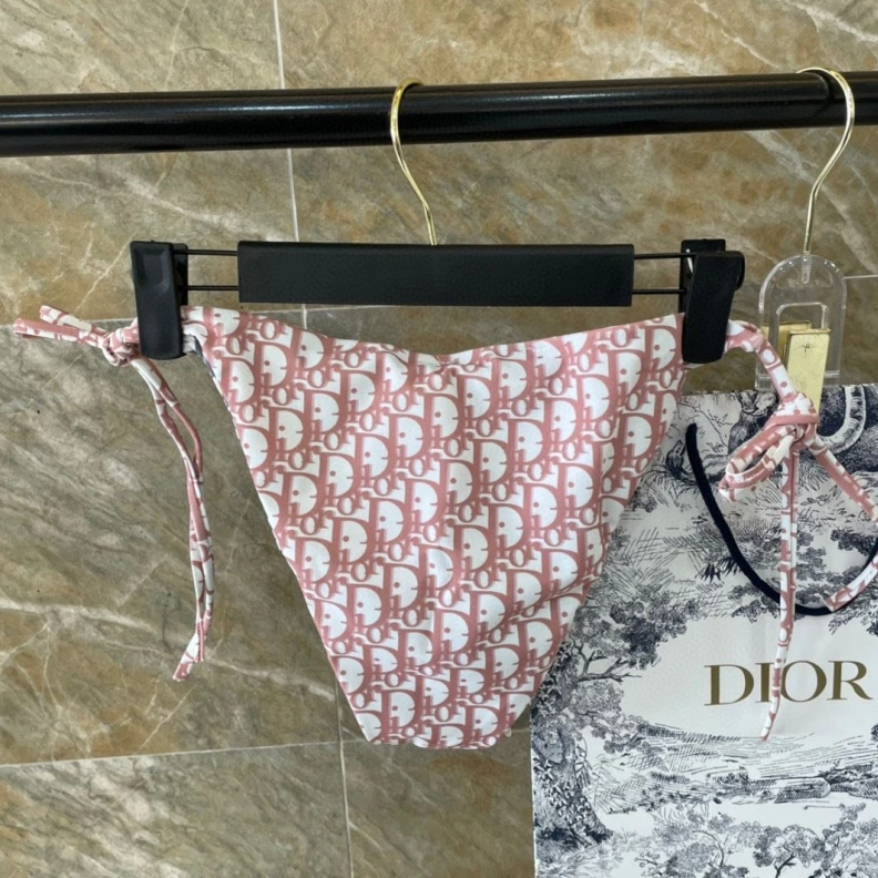 Comfortable CHRISTIAN DXXR 264597