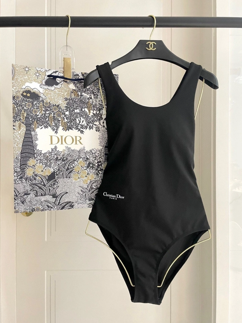 Comfortable CHRISTIAN DXXR 264592