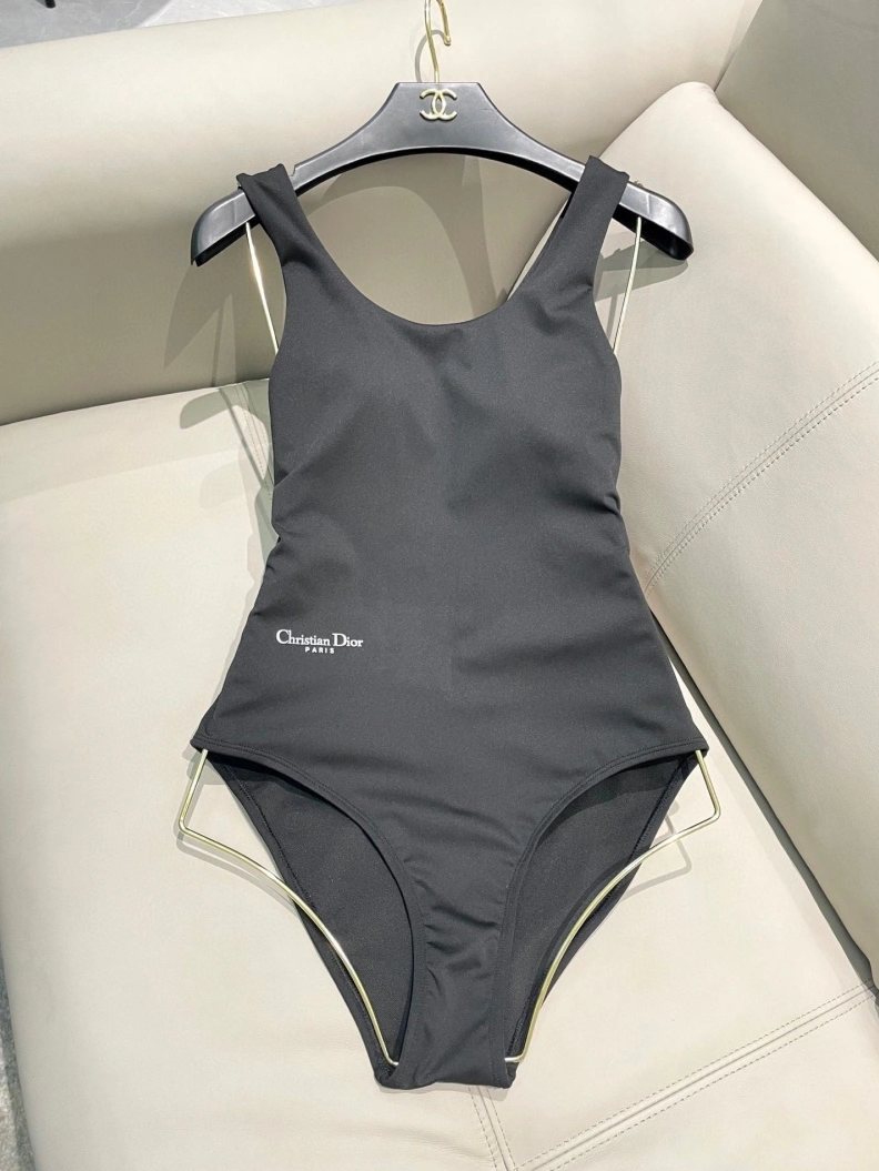 Comfortable CHRISTIAN DXXR 264592