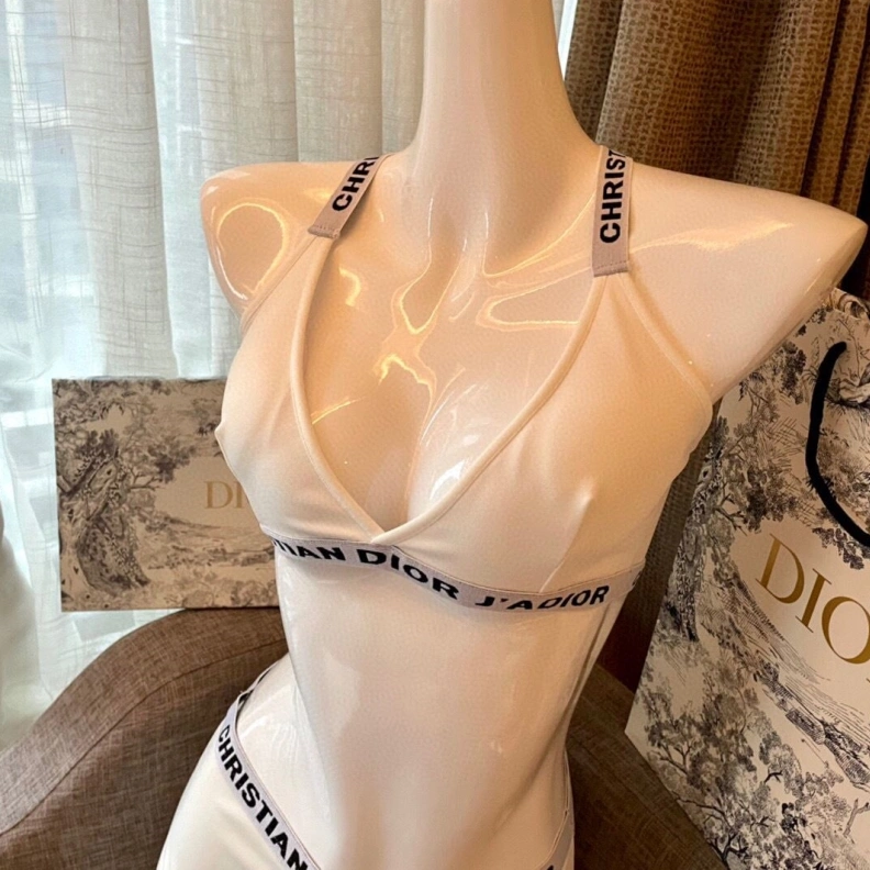 ModernLook CHRISTIAN DXXR 264580