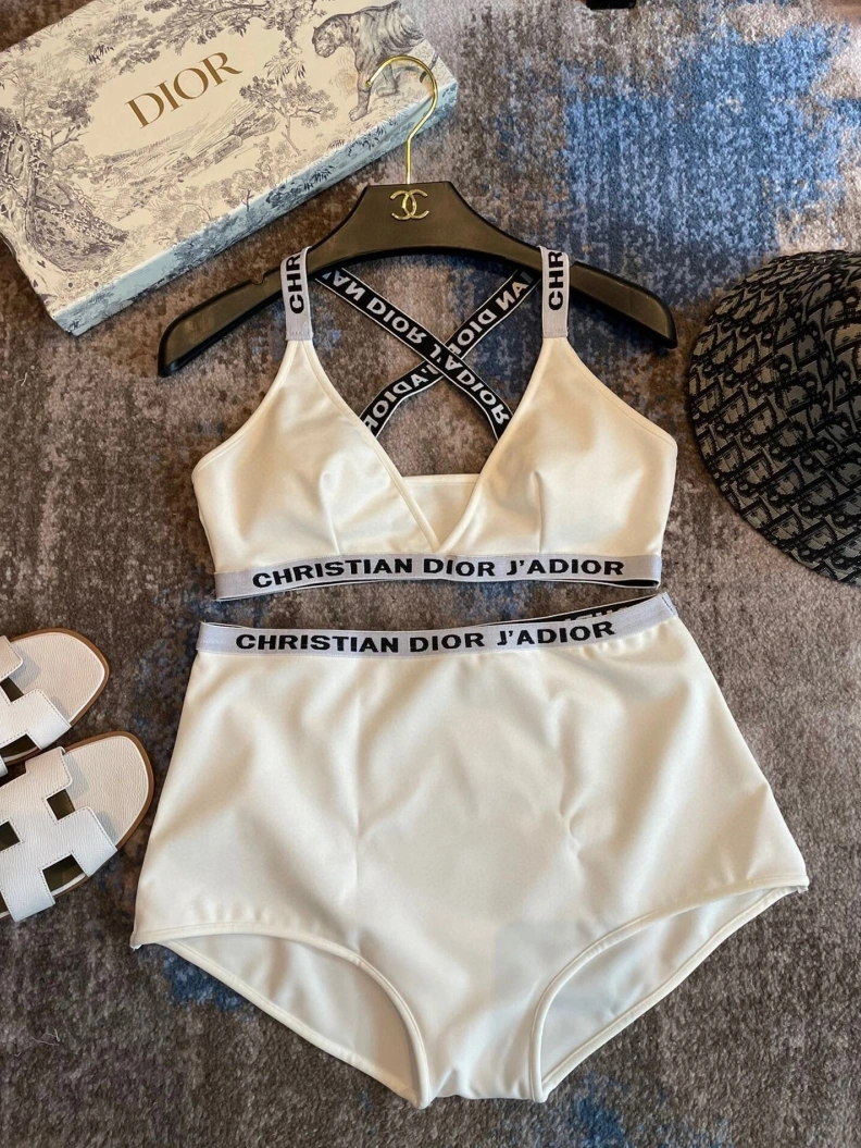 ModernLook CHRISTIAN DXXR 264580