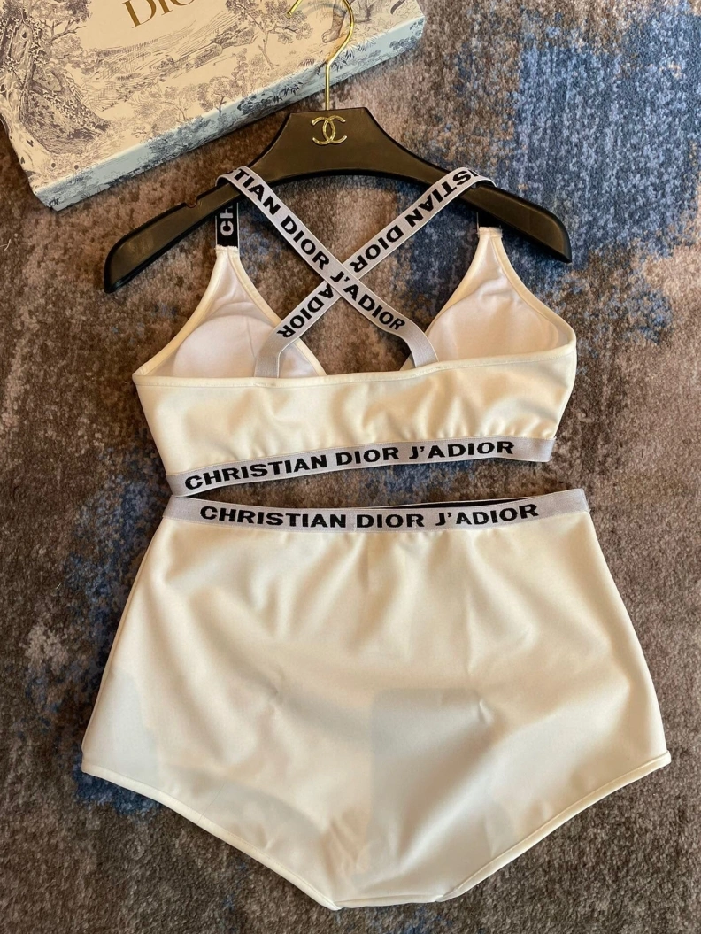 ModernLook CHRISTIAN DXXR 264580