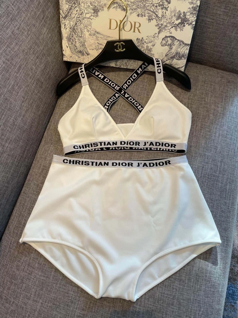 ModernLook CHRISTIAN DXXR 264580