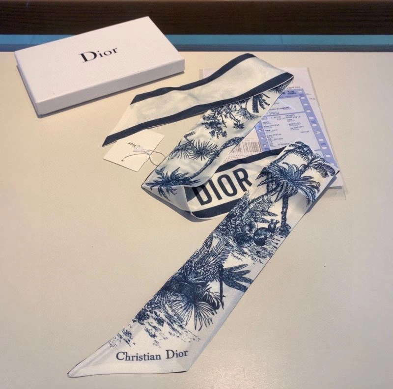 CHRISTIAN DXXR WellDesigned 279836