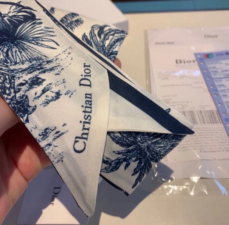 CHRISTIAN DXXR WellDesigned 279836