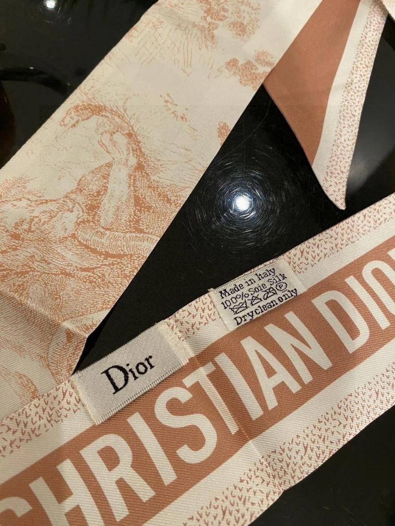Refined CHRISTIAN DXXR 279823