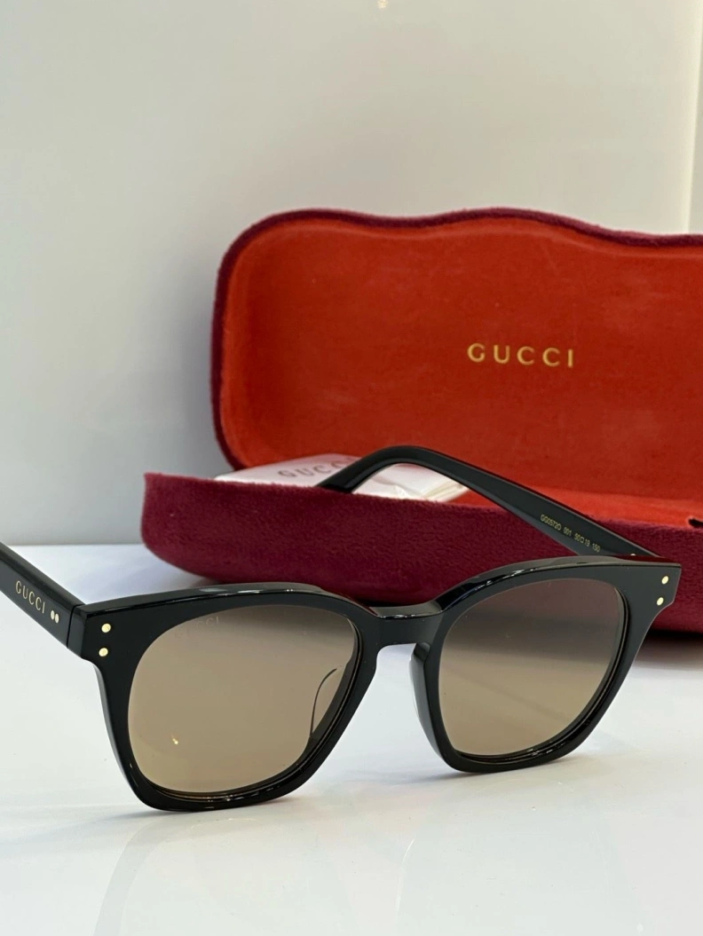 Gxccx Sunglasses Compact 252232
