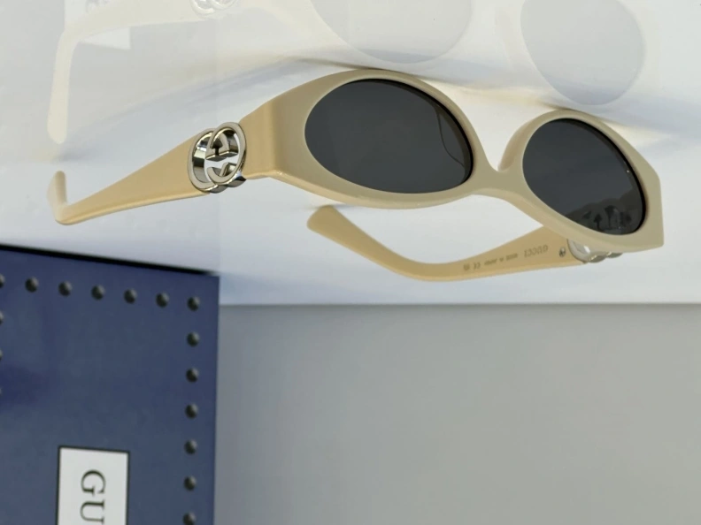 Gxccx Sunglasses EyeCatching 252233