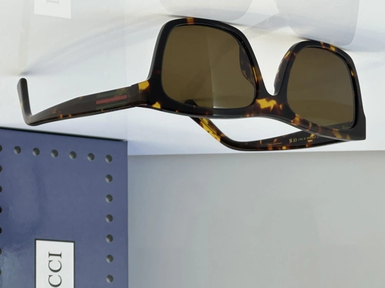 Unique Gxccx Sunglasses 252223