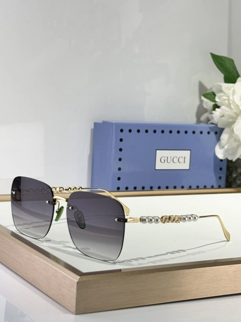 Resilient Gxccx Sunglasses 252231