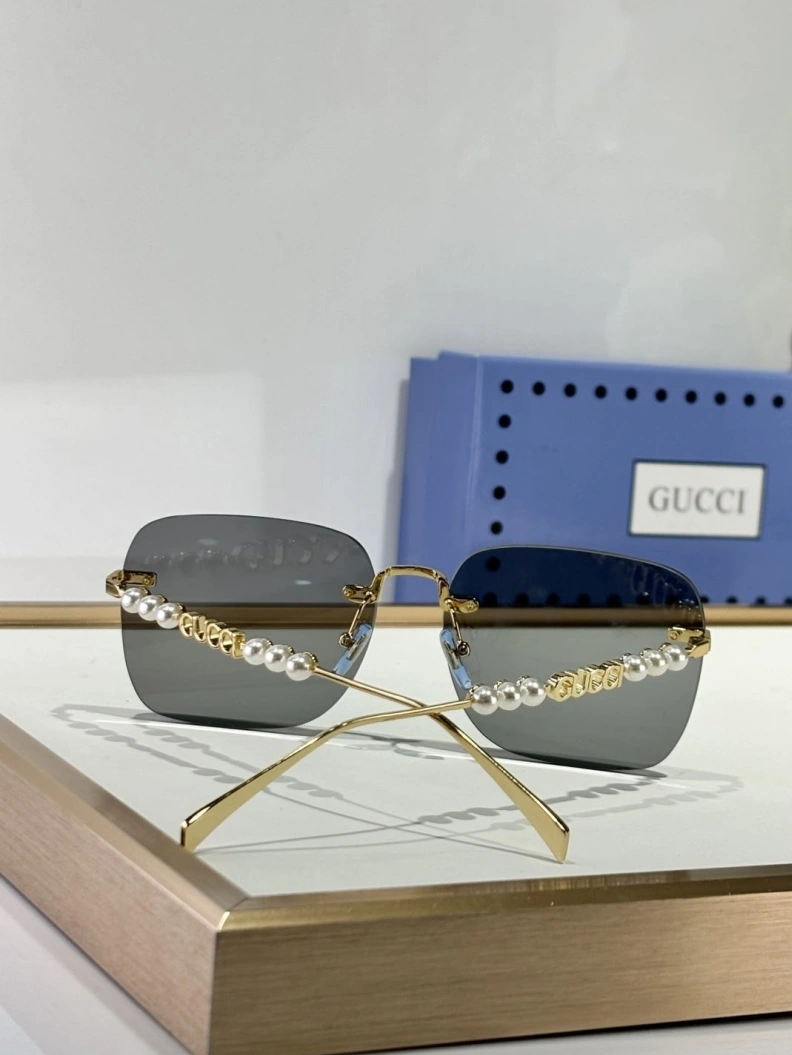 Resilient Gxccx Sunglasses 252231