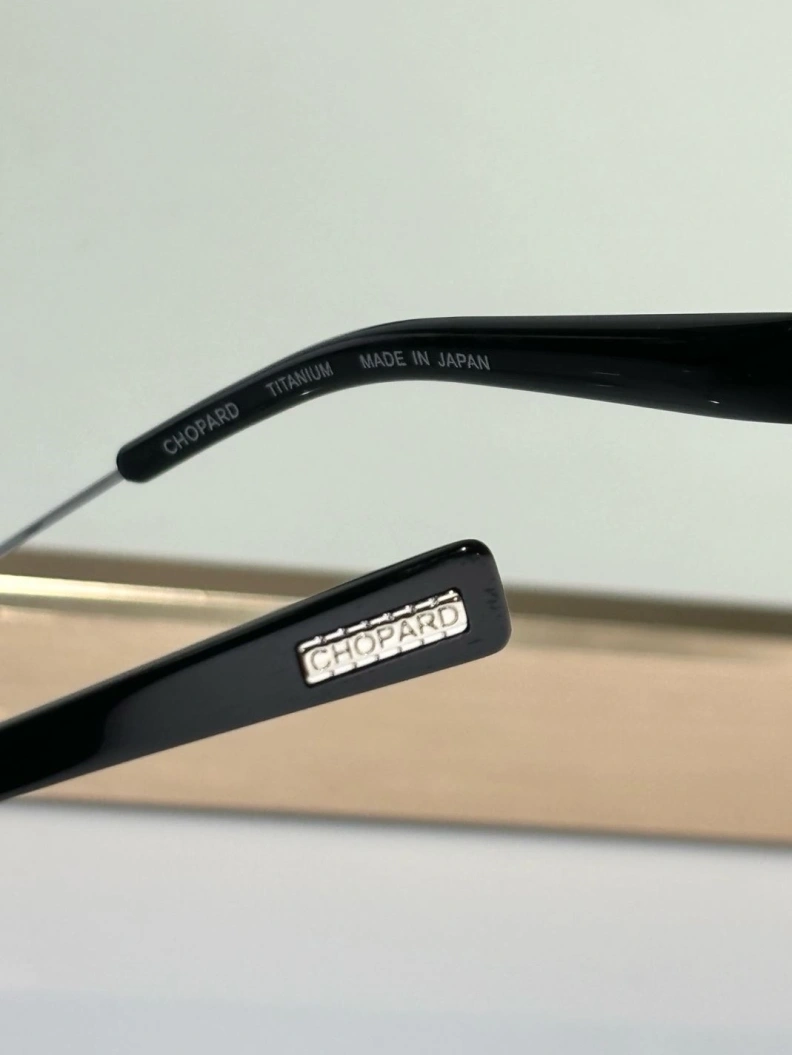 Stylish Chxpxrd Sunglasses 251230