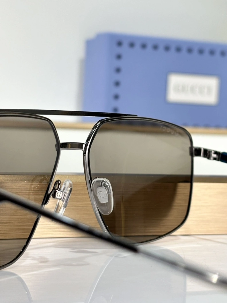 Comfortable Gxccx Sunglasses 252221
