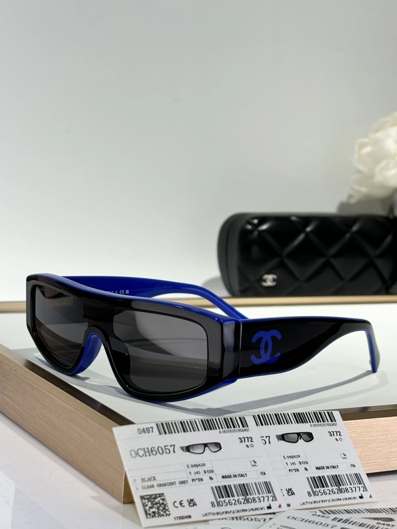 WellDesigned Chxnxl Sunglasses 250985