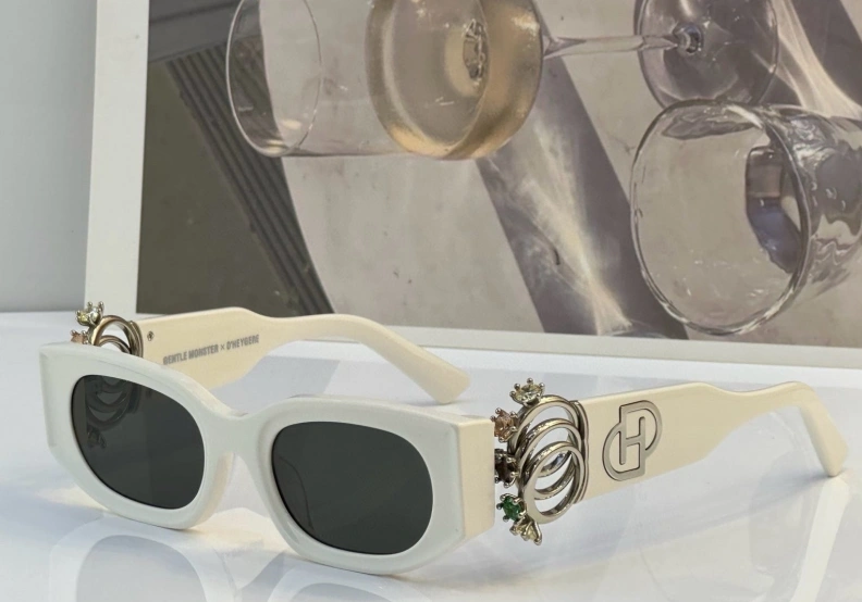 Othxr Sunglasses Trendy 254305