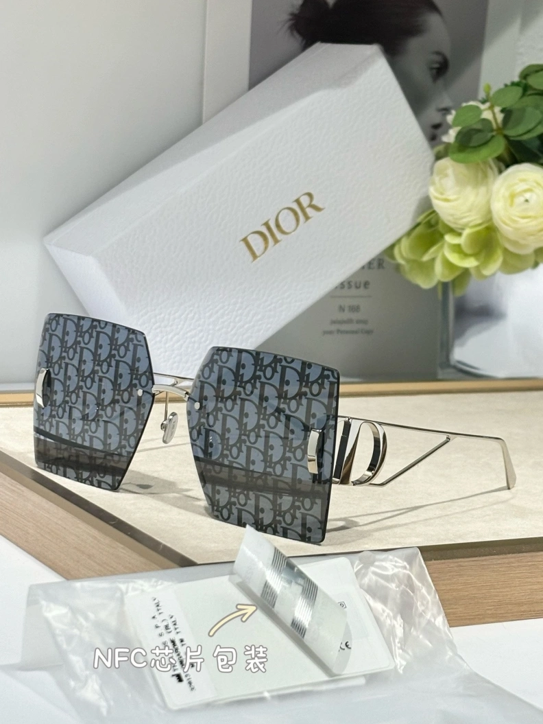 Versatile Othxr Sunglasses 254278