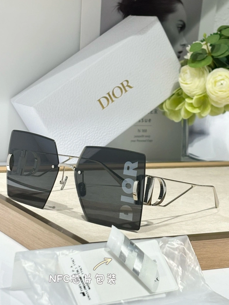 Versatile Othxr Sunglasses 254278