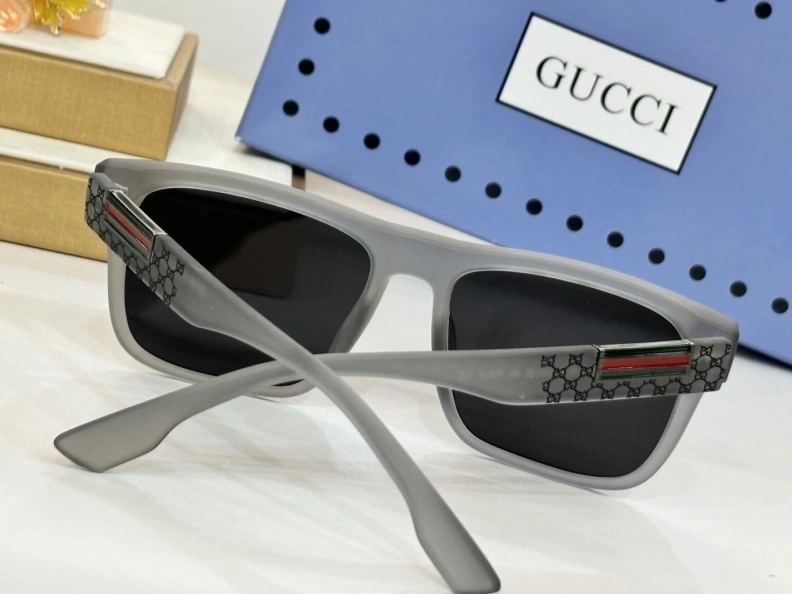 Gxccx Sunglasses Refined 252202