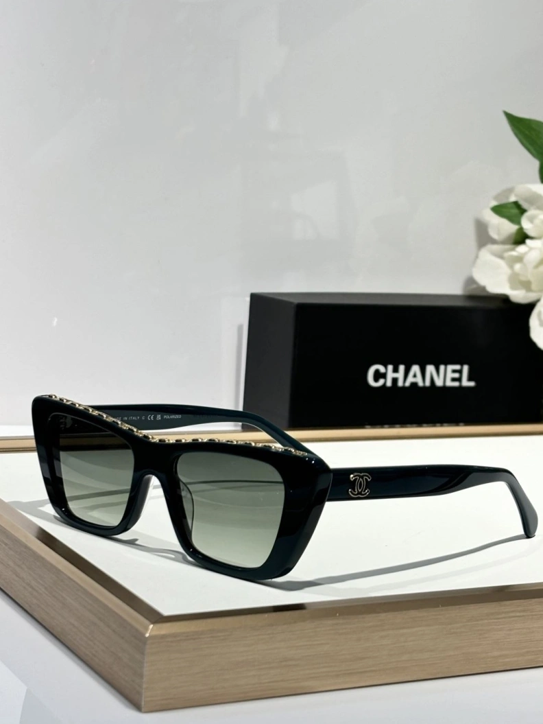 Resilient Chxnxl Sunglasses 250974