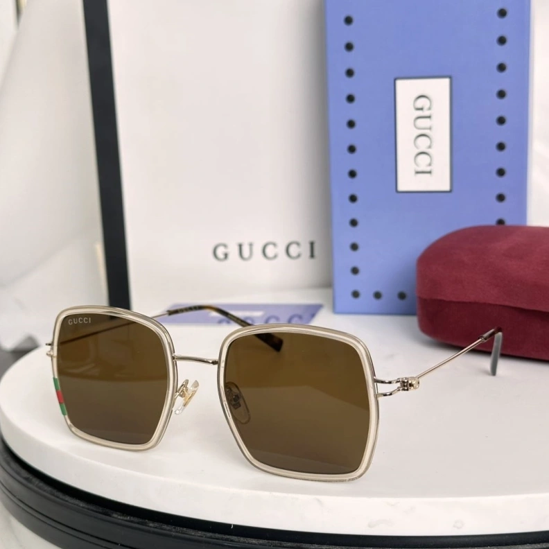 Versatile Gxccx Sunglasses 252198