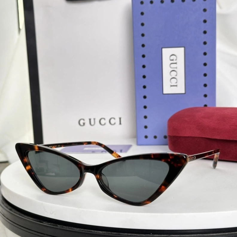 Compact Gxccx Sunglasses 252181