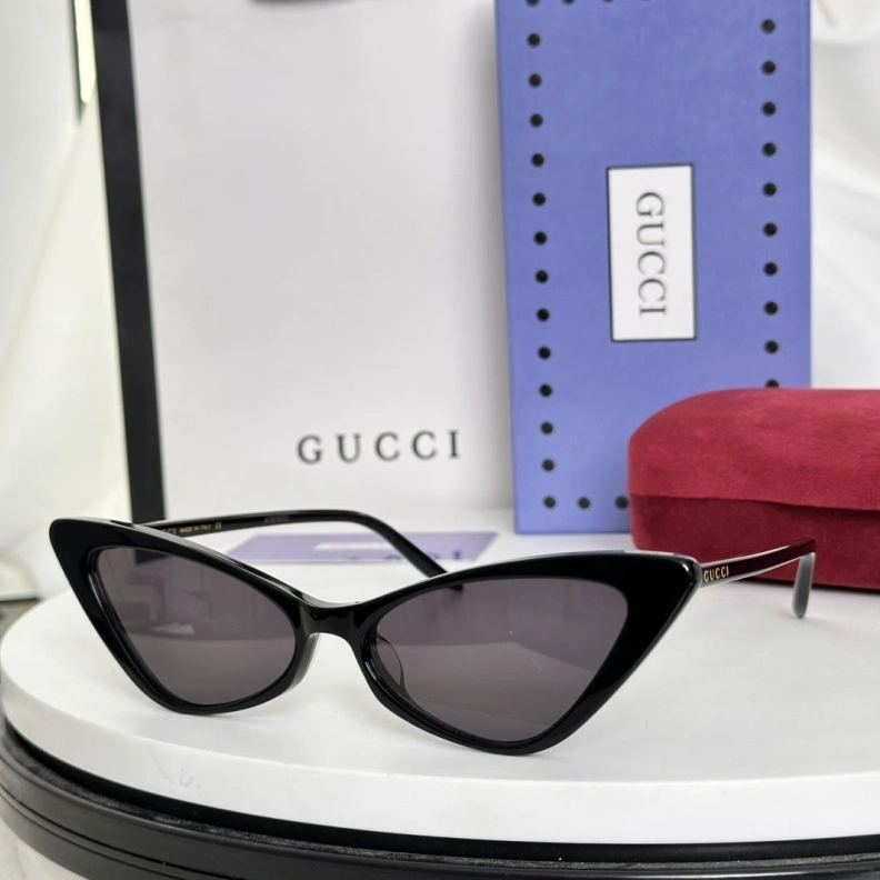 Compact Gxccx Sunglasses 252181