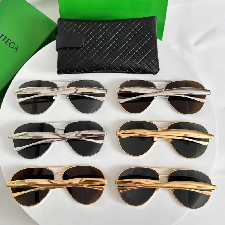 Classic Bxttxga Vxnxta Sunglasses 250096