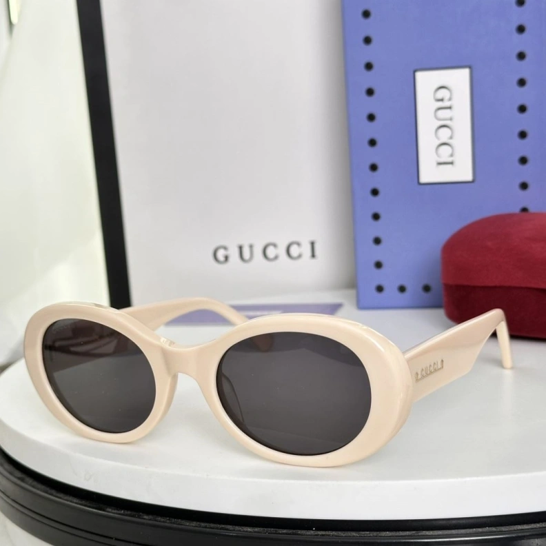 Bold Gxccx Sunglasses 252203