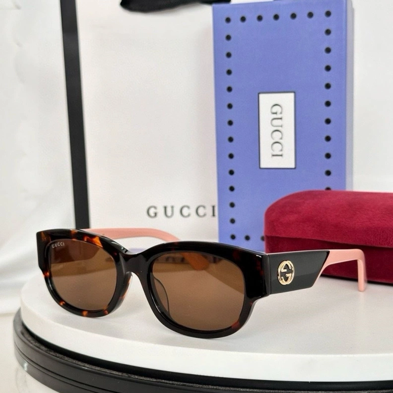 Gxccx Sunglasses Minimalist 252173