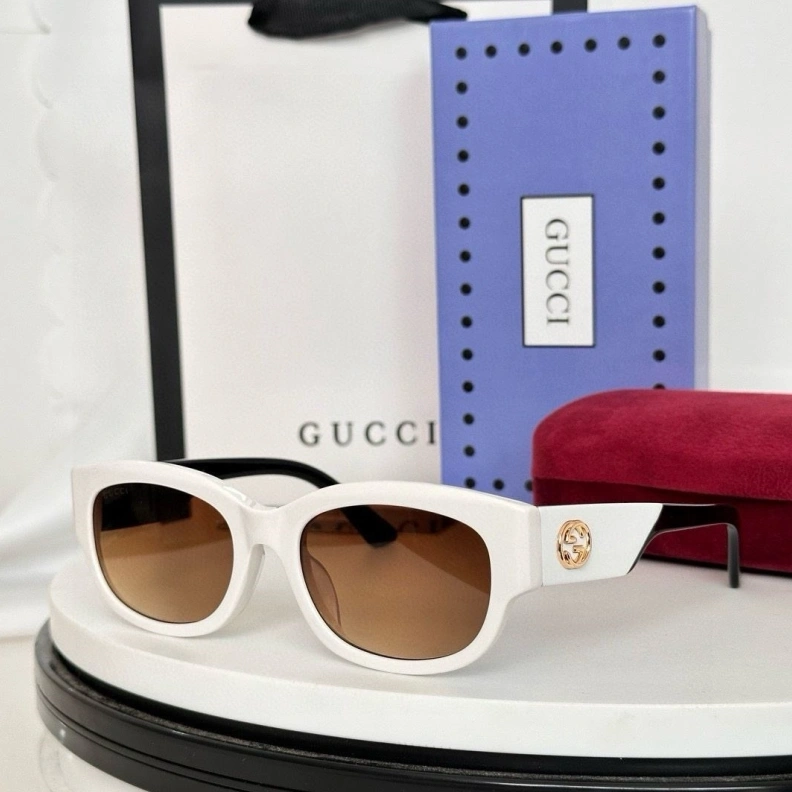 Gxccx Sunglasses Minimalist 252173