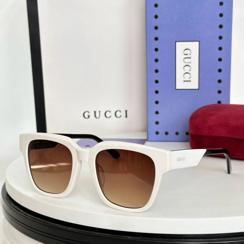 Gxccx Sunglasses Functional 252180