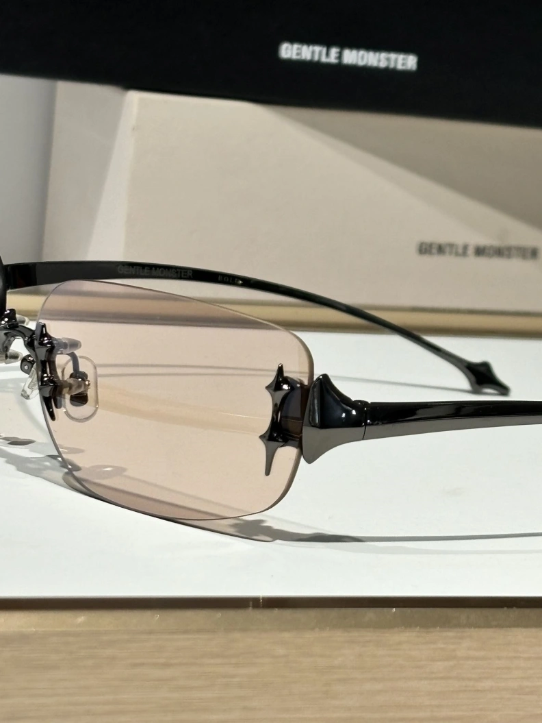 Othxr Sunglasses Trendsetting 254248