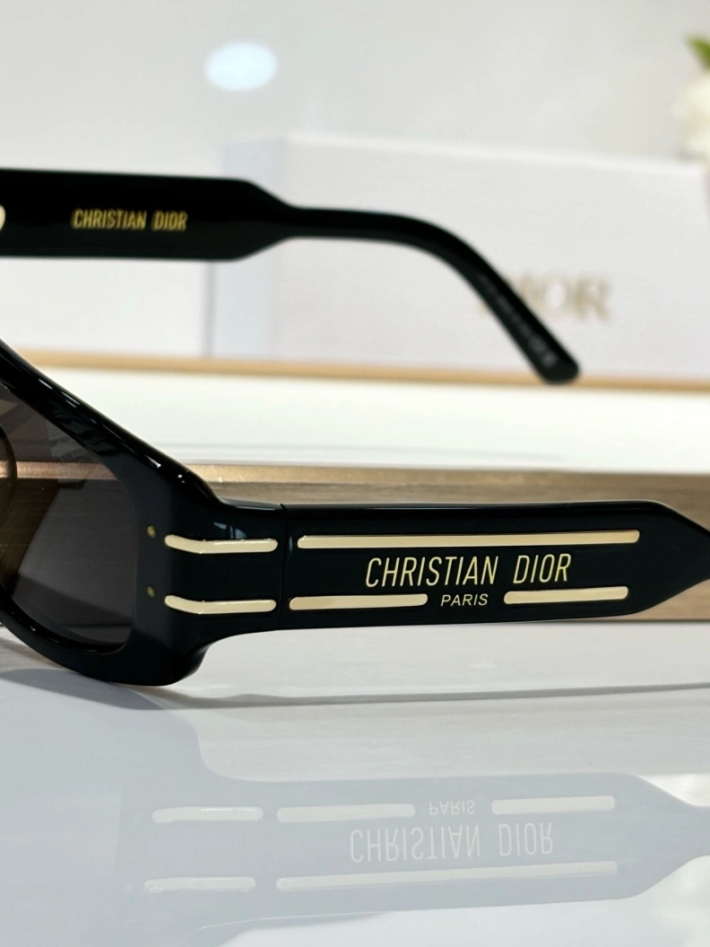 Othxr Sunglasses Minimalist 254236