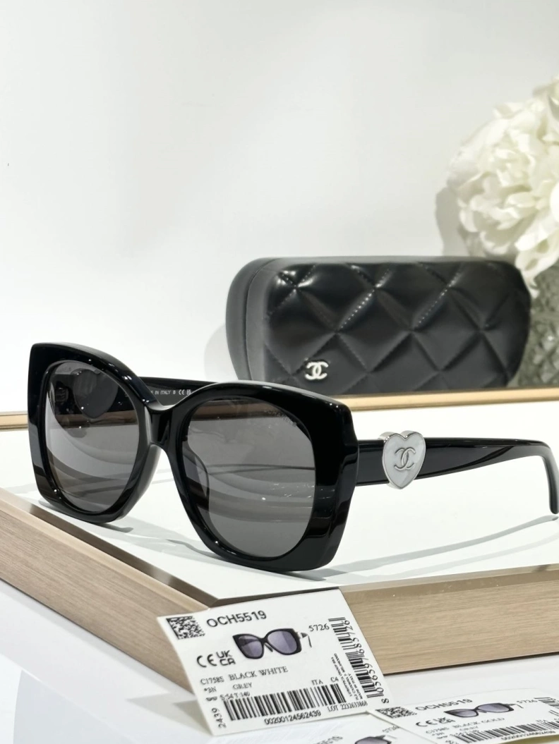 Sleek Chxnxl Sunglasses 250955