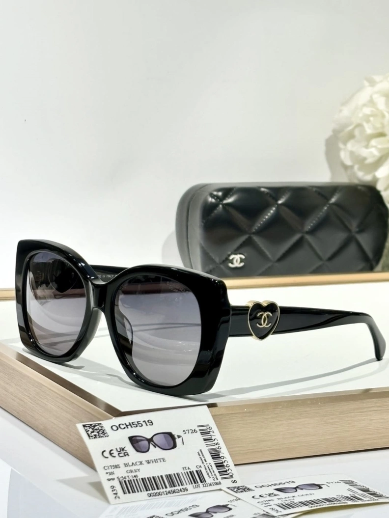 Sleek Chxnxl Sunglasses 250955