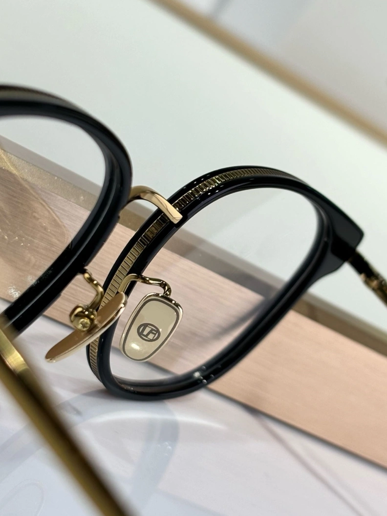 Elegant Othxr Sunglasses 254217
