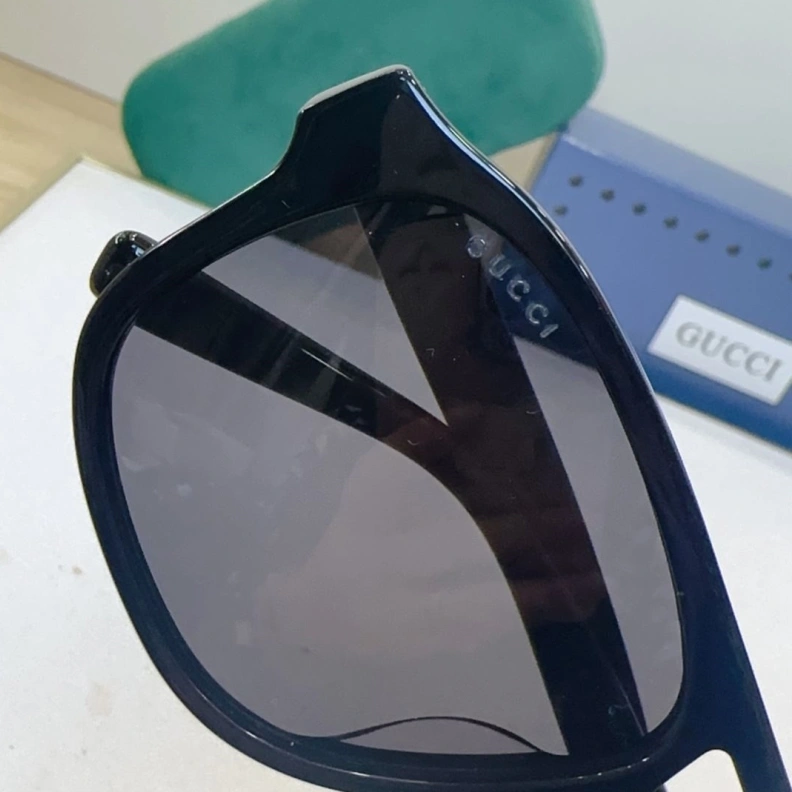Resilient Gxccx Sunglasses 252162