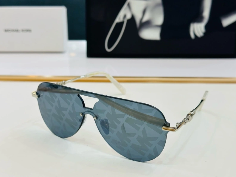 Othxr Sunglasses Sophisticated 254211