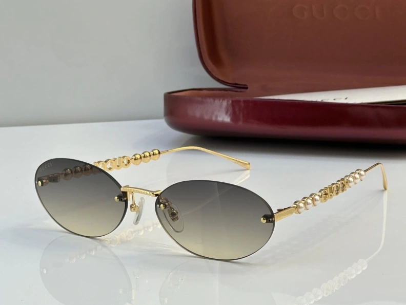 Trendsetting Gxccx Sunglasses 252140