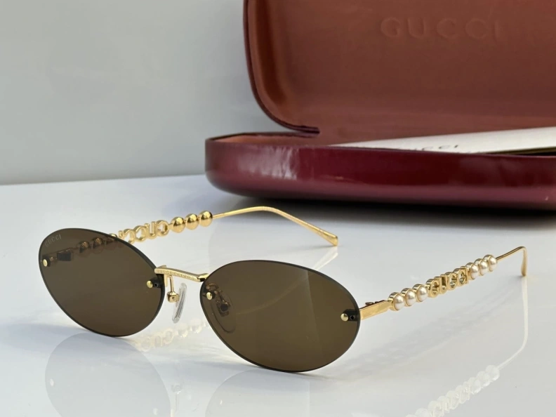 Trendsetting Gxccx Sunglasses 252140