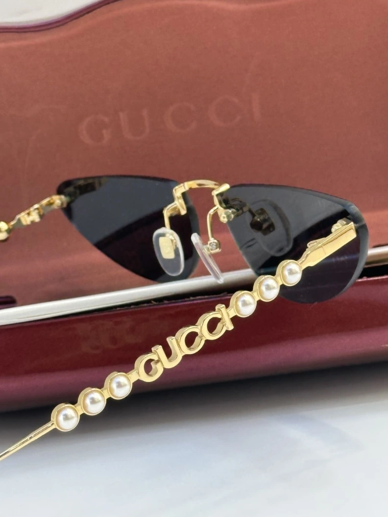 Comfortable Gxccx Sunglasses 252149