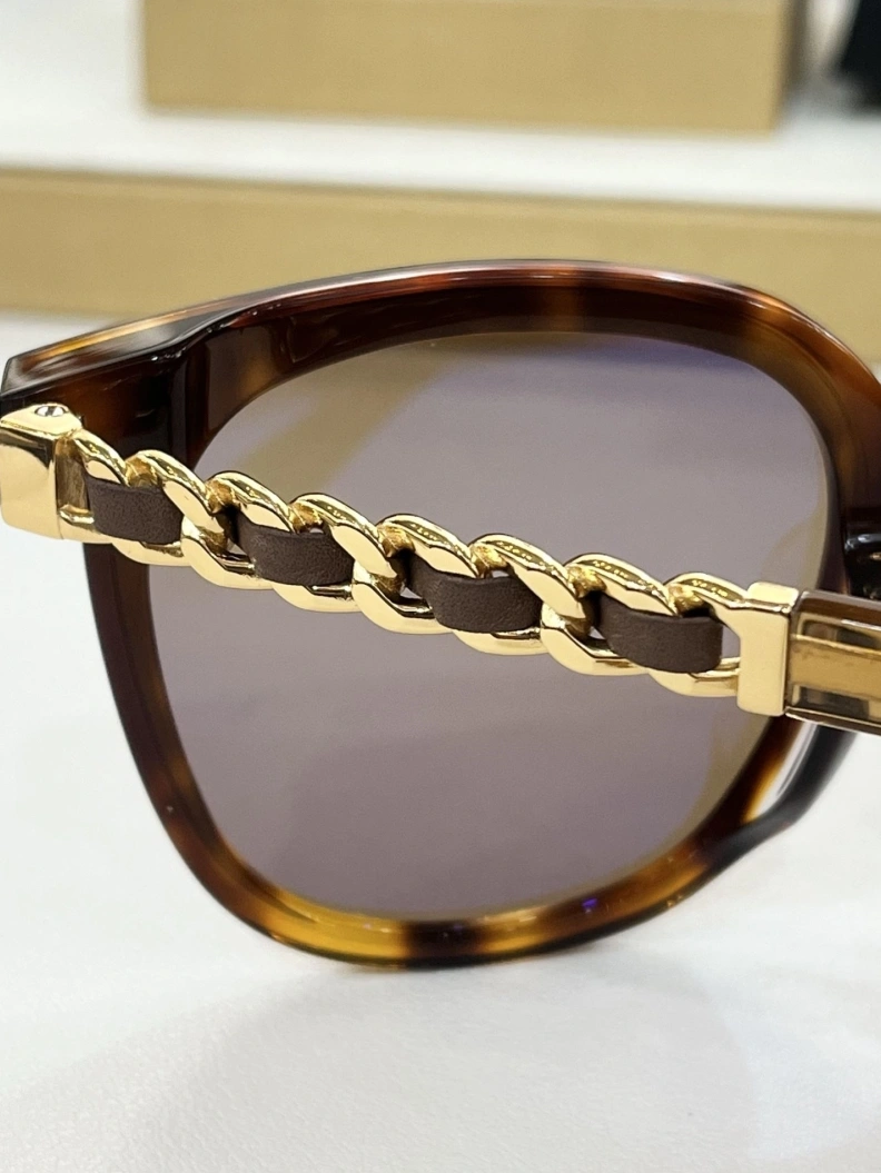 Versatile Chxnxl Sunglasses 250939