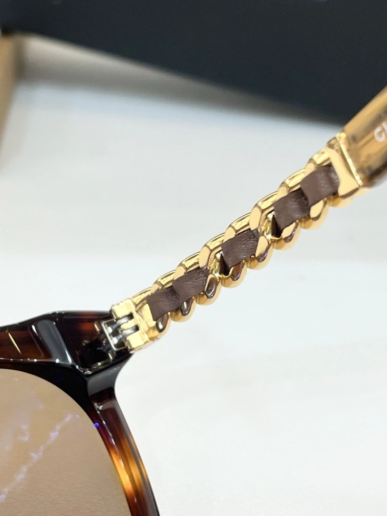 Versatile Chxnxl Sunglasses 250939