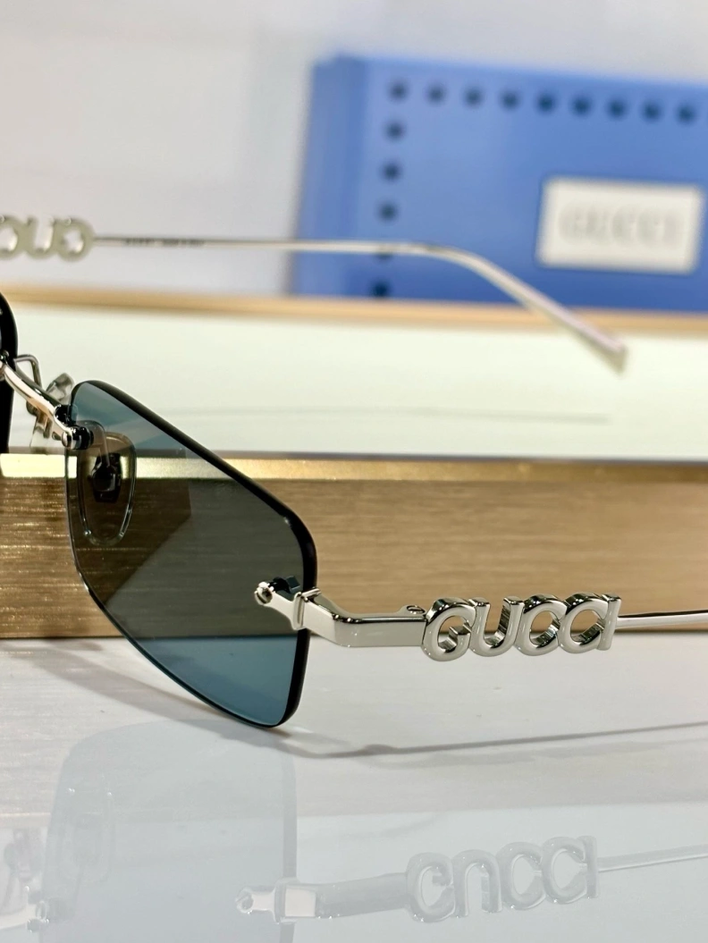 Gxccx Sunglasses ModernLook 252139