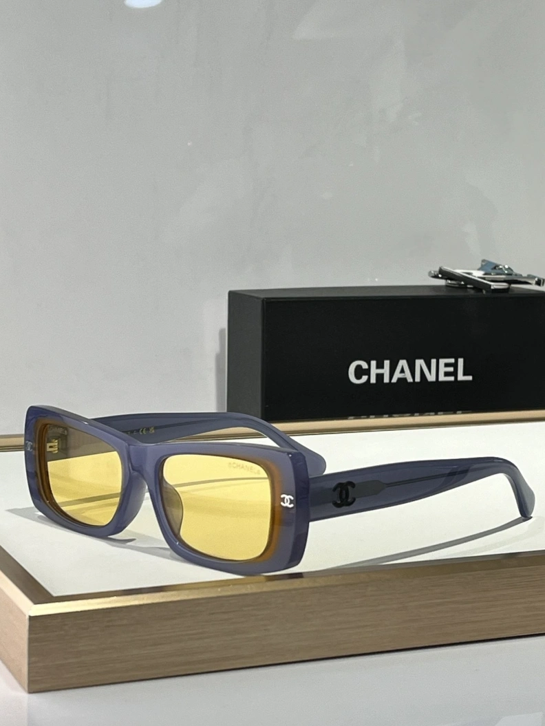 Fashionable Chxnxl Sunglasses 250912