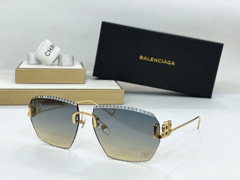 Othxr Sunglasses Sophisticated 254188